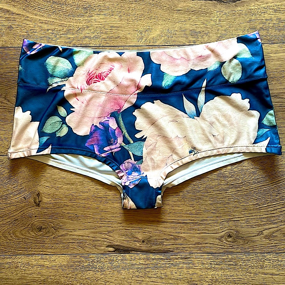 LAND OF SHE • 100% recyclabled polyester eco underwear size medium • RARE •